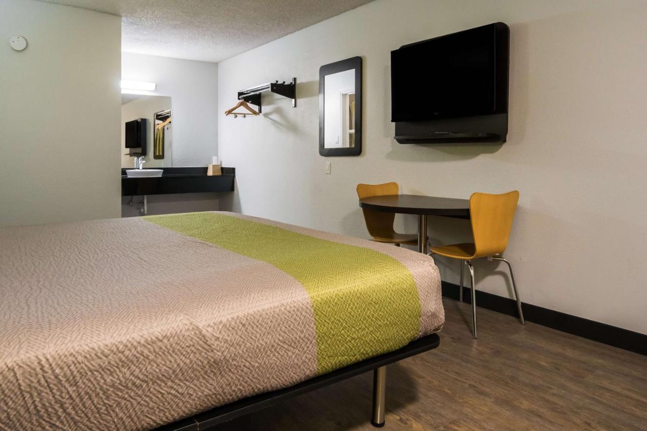 Motel 6 Irving - Loop 12 Exteriér fotografie
